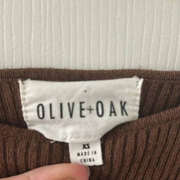 Olive & Oak Cut-Out Body-con Dress - Picture 4 of 9